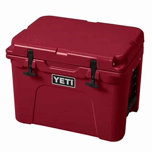 Yeti Tundra 35 Cooler YETI Hard Coolers 7 Yeti Tundra 35 Cooler YETI Hard Coolers