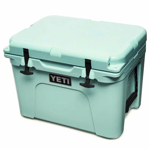 Yeti Tundra 35 Cooler YETI Hard Coolers 6 Yeti Tundra 35 Cooler YETI Hard Coolers